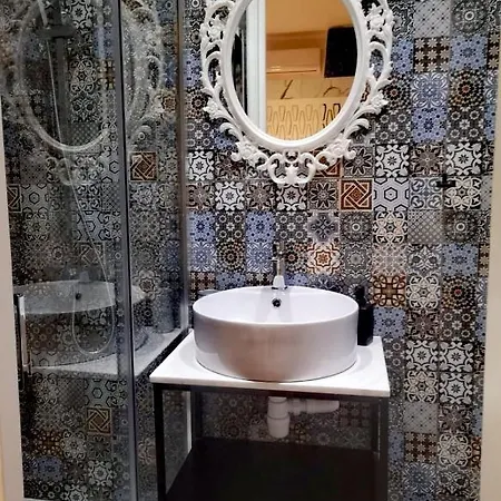 Апартаменты Unique Centre *