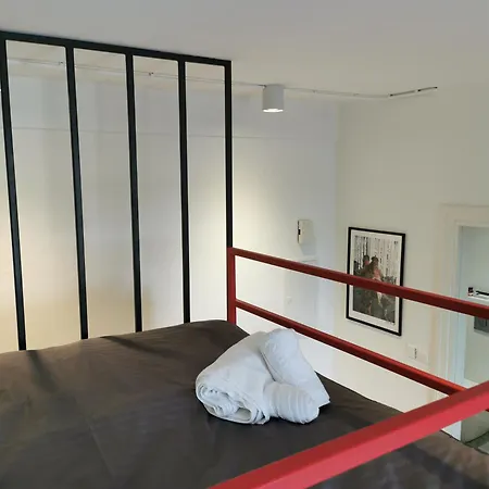 Unique Centre Apartment