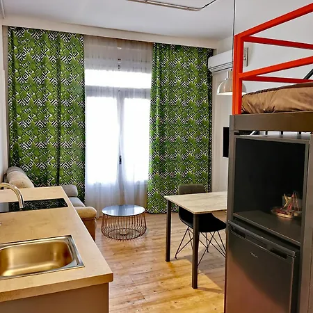 Unique Centre Apartment