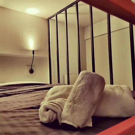 Unique Centre Apartment